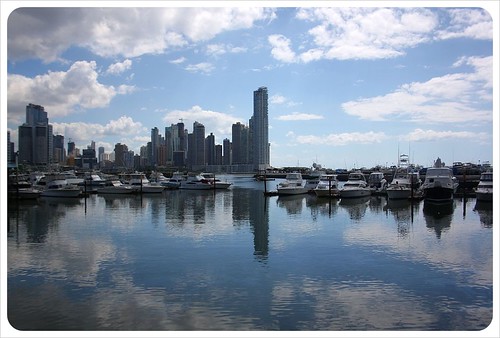 Panama City skyline & yachts