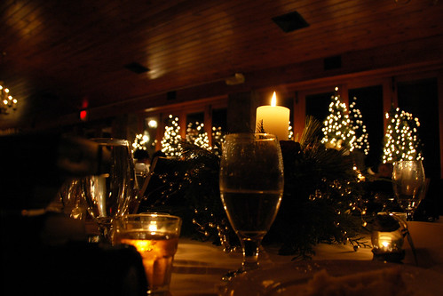 winter wedding table setting
