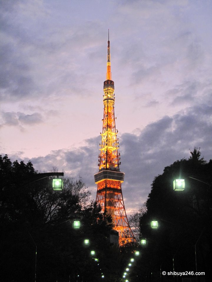 Tokyo Tower at dusk