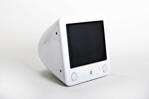 Apple eMac PowerPC G4 1.25 GHz 2005
