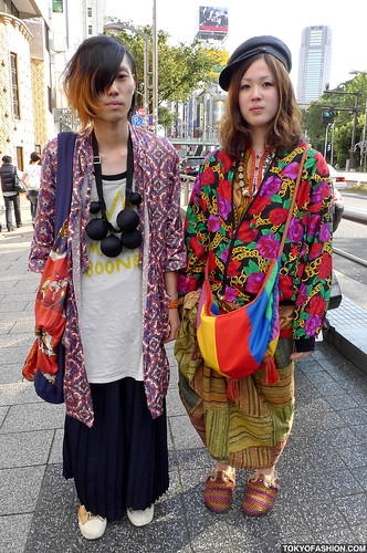 Very Colorful Japanese Fashion by tokyofashion.