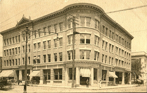 The Miners Bank building sometime after its opening, but before a prominent sign