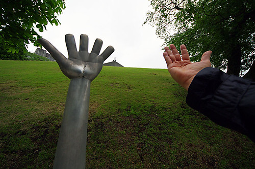 left and right hand @Manfrotto Hakone Open air Museam