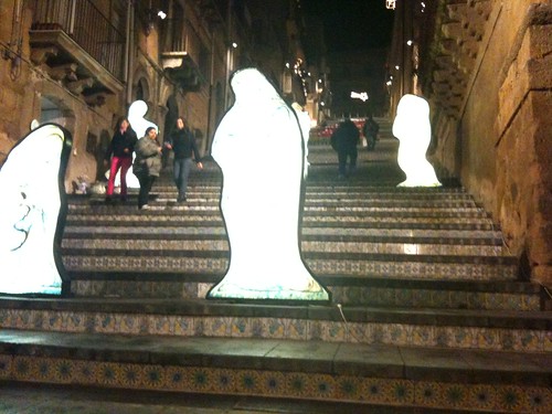 The steps, with Presepe/Nativity Scene