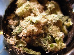 smkn420love has added a photo to the pool:pink keif bowl