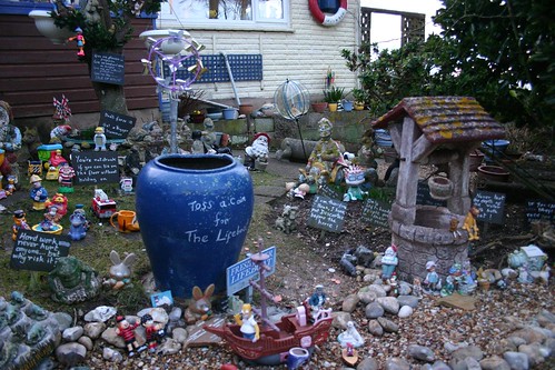 Front Yard Display, near The Needles