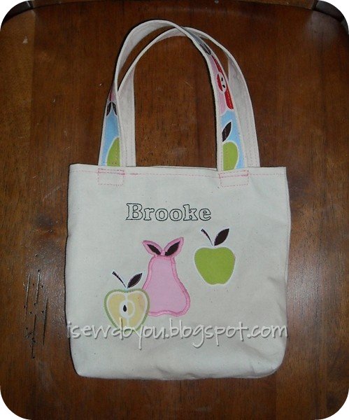 Apples and pears tote front