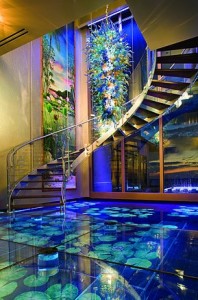 Acqua Liana's grand staircase and 'water floor' (via Green Light Reflections)