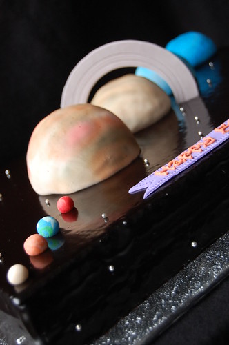 Caitlin's Solar System birthday cake - planets