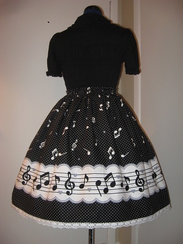 Music Note Border Skirt 001