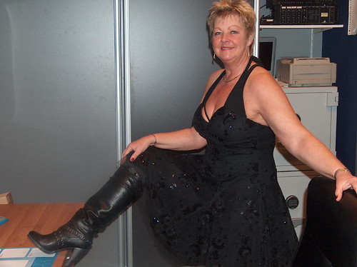 Mature Woman In Boots 51