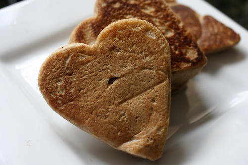 heart shaped panckes