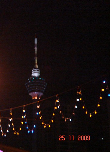 DSC02080 Kuala Lumpur Tower at Night