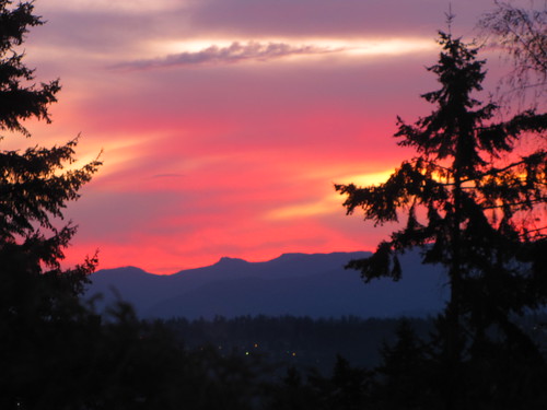 Sunrise Over the Cascades