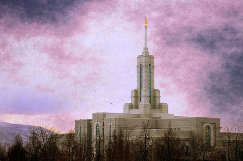 mount timpanogos temple lamp posts removed