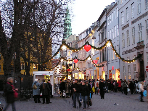 Copenhagen festive for the holidays (by: Jack G, creative commons license)