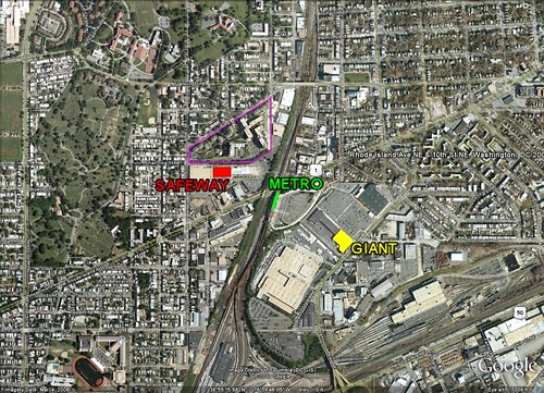 location of the Edgewood Safeway and surroundings (photo by Google Earth, markings by me)