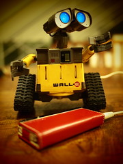RED iPod nano 5 generation with Wall-E (5)
