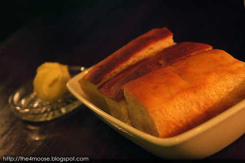 La Table de Tee - Complimentary Bread & Butter
