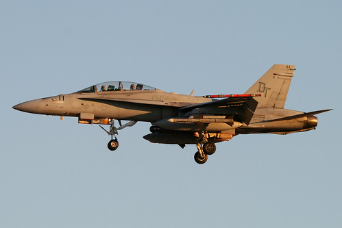 f 18 hornet sunset. McDonnell-Douglas F/A-18D