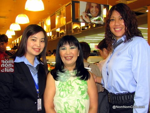 Center: Millie Dizon (VP for Marketing-SM Retail); Left: Leia Lee - AVP Fresh Merchandising - SM SUpermarket
