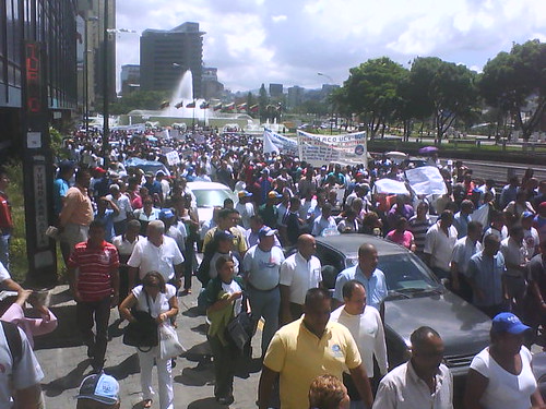 Marcha en Plza. Venezuela