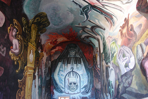 Murales de Cháves Morado en la Alhondiga de Granaditas