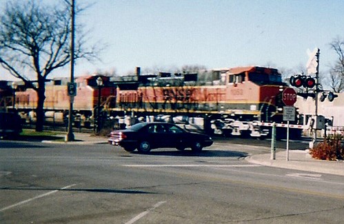 Eastbound BNSF Railway freight train.  La Grange Illinois USA. November 2001. by Eddie from Chicago