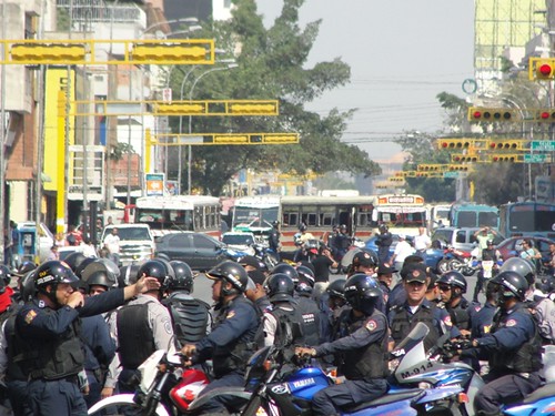 Enjambre policial, 12 de marzo