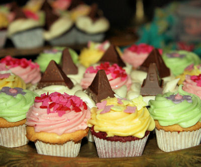 lolas cupcakes 6394 R
