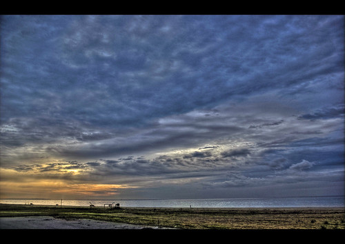 Saturday  morning by the sea.......hdr