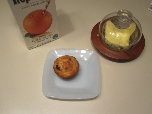 Muffin and orange juice