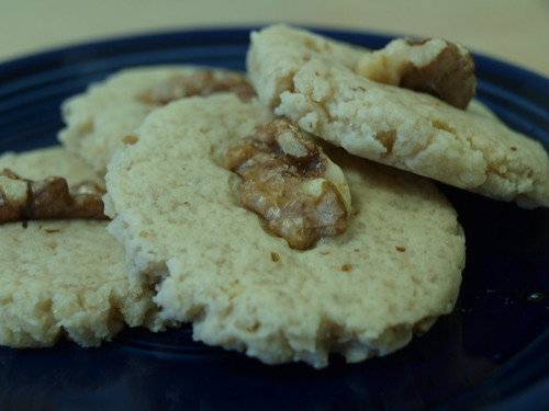 Vanilla Walnut Cookies