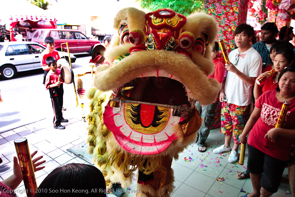 Lion Dance @ Near Petaling Street, KL, Malaysia