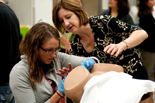 Should med schools use live patients to teach pelvic exams?