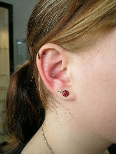 Inner conch piercing.. getting it tomorrow.. what to expect? pain, healing,