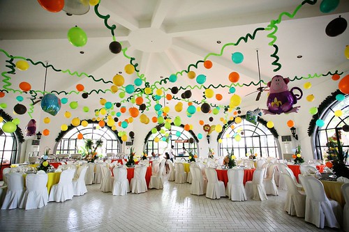 balloon decors by polkadotsevents