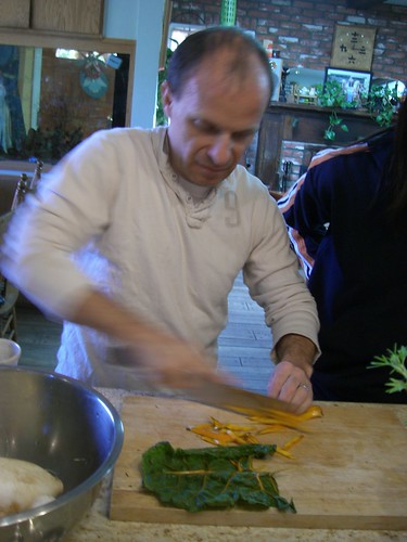 Chef Eric chopping veggie