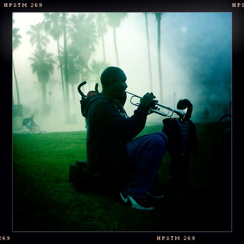 trumpet_player_venice_2010.jpg