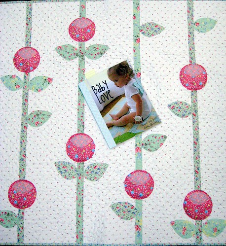 rosebuds baby quilt