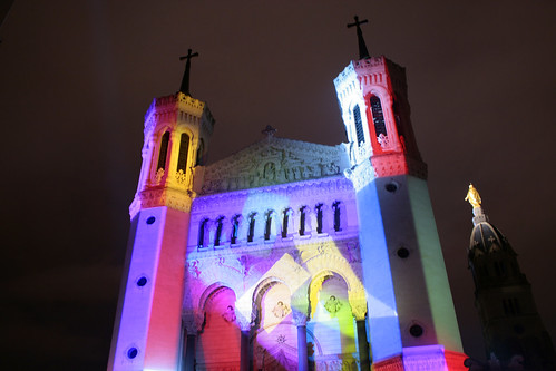 Basilique de Fourvière illuminata per la festa delle luci Lione 2009