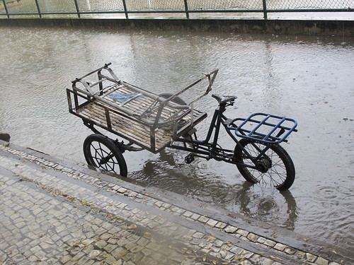 cargo bike in the rain
