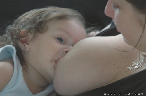 Breastfeeding by missbodart
