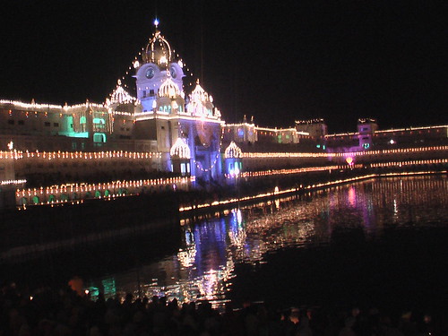 amritsar golden temple diwali. Diwali @ Golden Temple