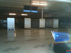 abandoned grocery in Vancouver WA (by: Ninjam98, creative commons license)
