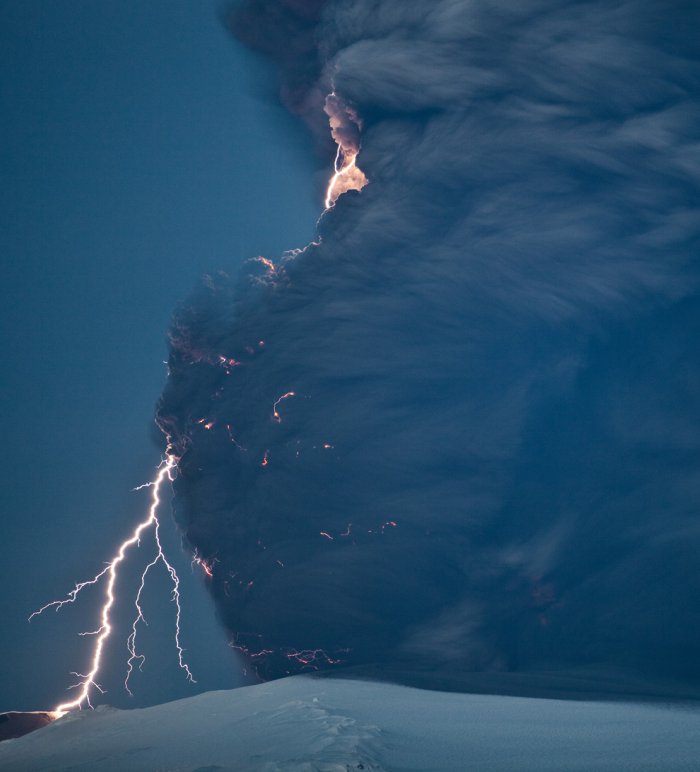 iceland volcano lightning. iceland volcano lightning