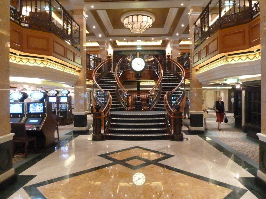 Royal Arcade on Cunard Queen Elizabeth Cruise Ship