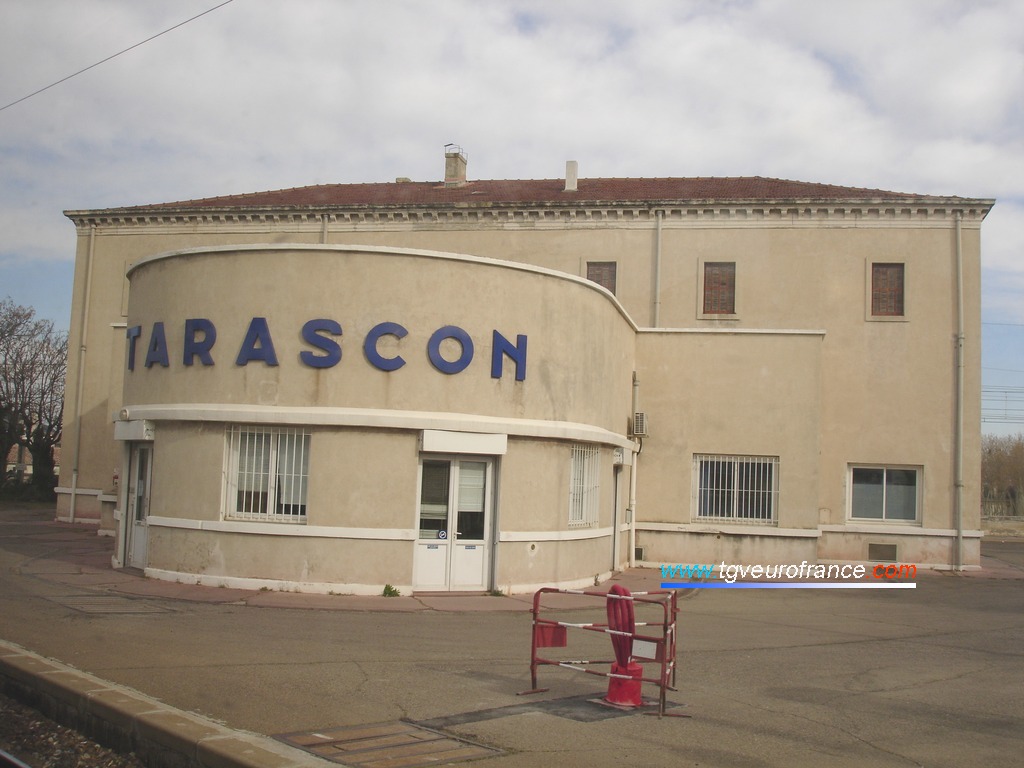 La gare SNCF de Tarascon (13150) dans le département des Bouches-du-Rhône