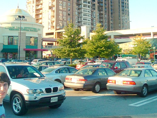 Montrose Crossing Shopping Center, 2007
