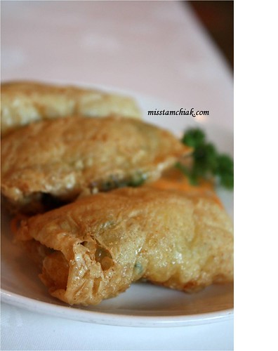 Deep Fried Bean Curd Skin Roll with Shrimps